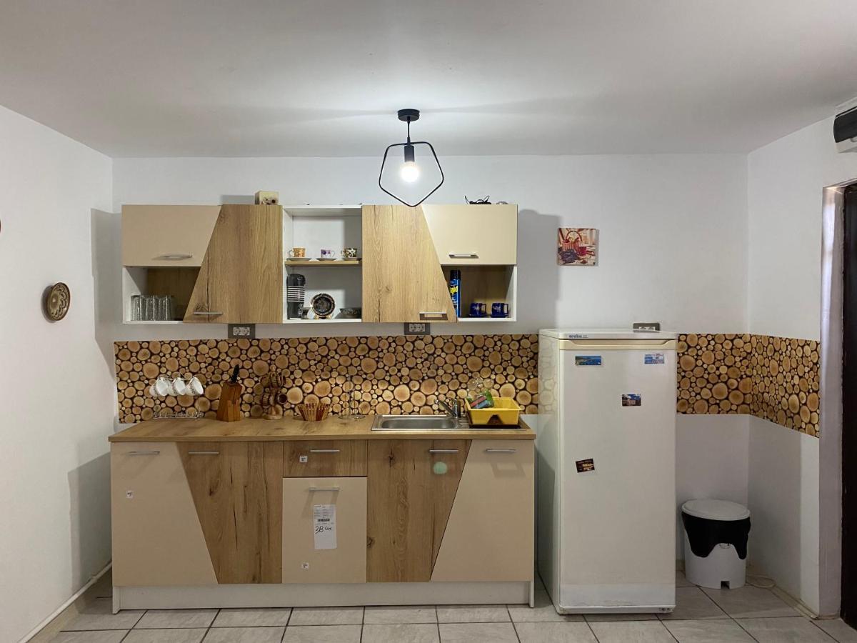 Camere De Inchiriat Maria Corbu Exterior photo